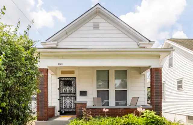 Furnished Germantown Charmer- available for 1-3 month stays! photos photos