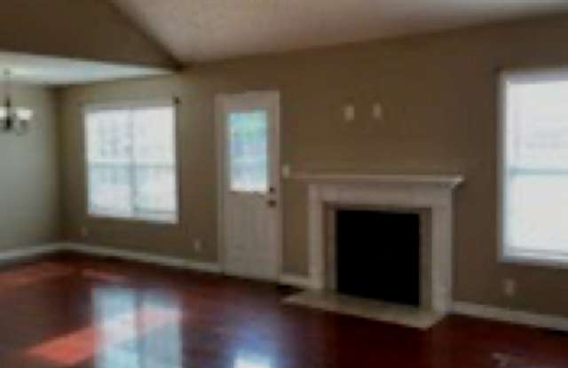 1351 Whitt Ln - Two Weeks Free w/ Same Day Move In Gallery 4