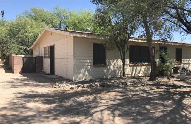 720 N Irving Circle photos photos