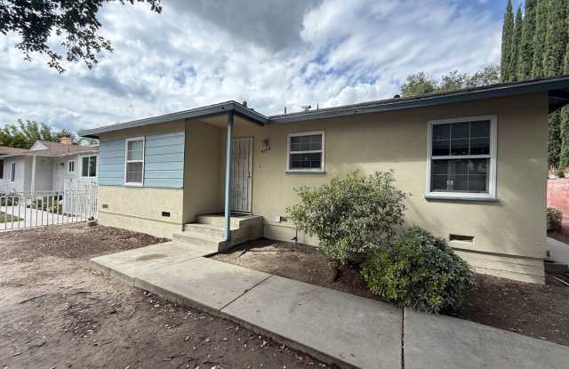 Walnut Ave. 417 photos photos