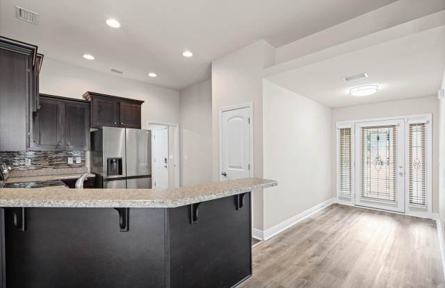 27417 Elise Court Gallery 2