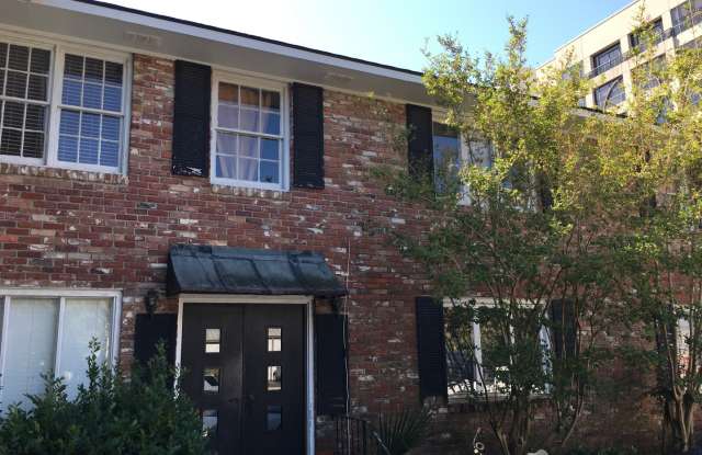 2 Bedroom 1 Bath Apartment in Radcliffeborough - Downtown Charleston photos photos 2 Bedroom 1 Bath Apartment in Radcliffeborough - Downtown Charleston photos photos
