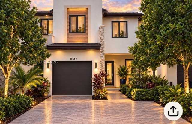 20658 NE 2nd Ct Gallery 1