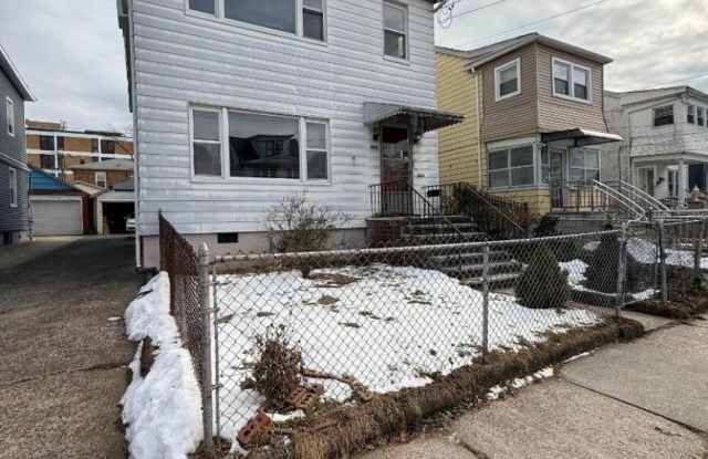 200 N 15Th St photos photos