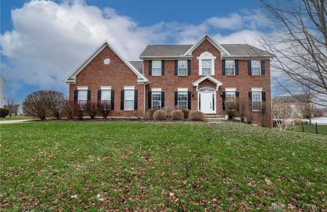 1270 Camden Trace - 1270 Camden Trce, Beavercreek, OH 45434