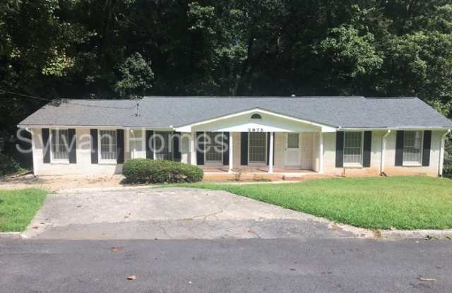 2975 Branchwood Drive - 2975 Branchwood Drive, East Point, GA 30344