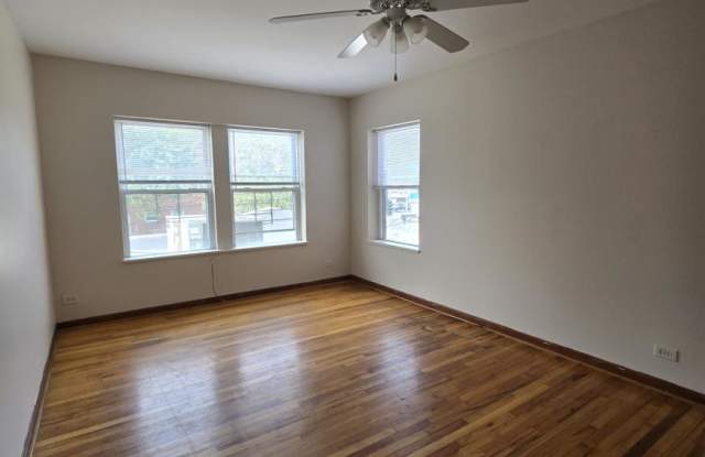 3159 West Argyle St. photos photos
