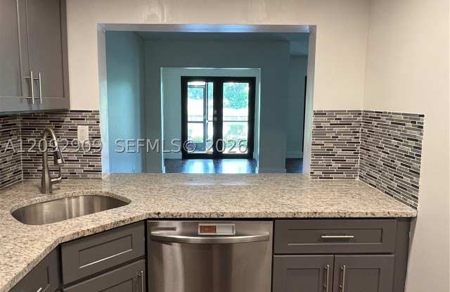 6655 Racquet Club Dr Gallery 3