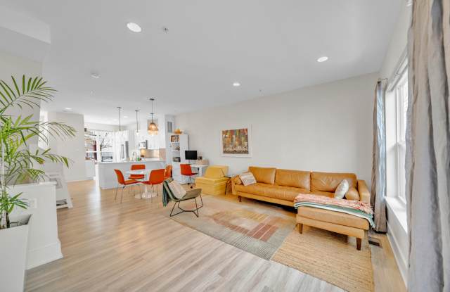 11326 Emerald Park Road Gallery 3