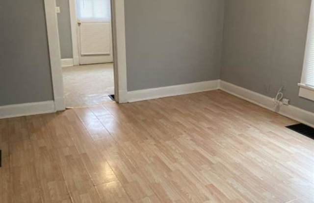 4139 Cornelius Avenue Gallery 4