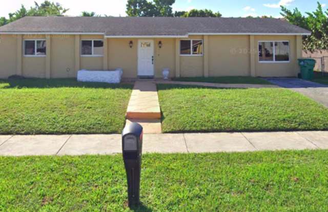 16624 Sw 99th Ct photos photos