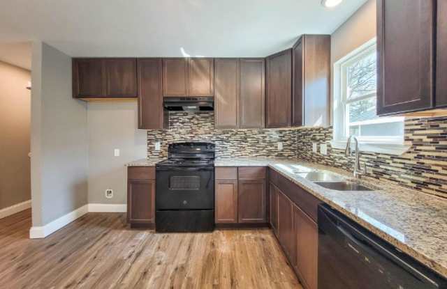 1702 Clark St photos photos