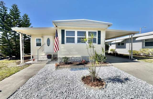7158 MOUNT BRISTOL BOULEVARD NE - 7158 Mount Bristol Road Northeast, St. Petersburg, FL 33702