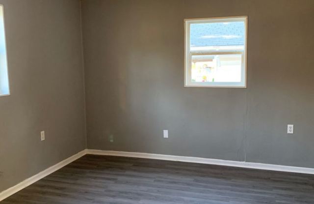 Available now  2 bedroom 1 bathroom home photos photos