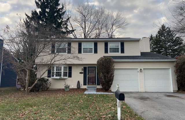 1795 Harvest Dr photos photos