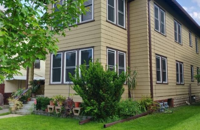 1354 St. Clair Ave. Main Floor - 1354 Saint Clair Avenue, St. Paul, MN 55105
