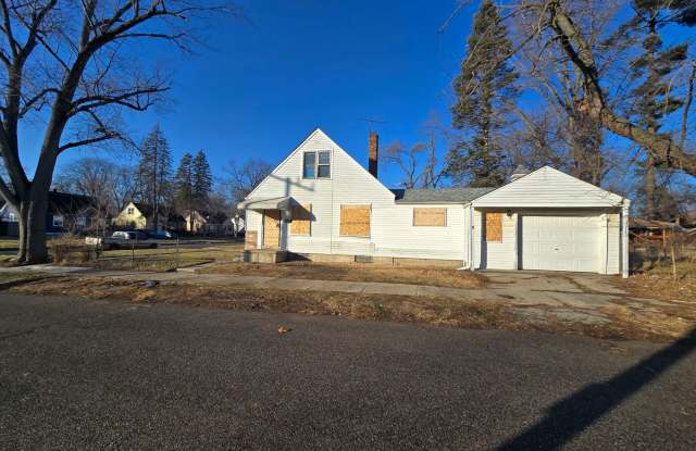 17300 Winston 3bed/2 full bath - OPEN CONCEPT - GLASS TILE BACK SPLASH - NEW KITCHEN - 2 FULL BATHS - FINISHED BASEMENT - CORNER LOT - 1.5 CAR GARAGE - 48219 photos photos