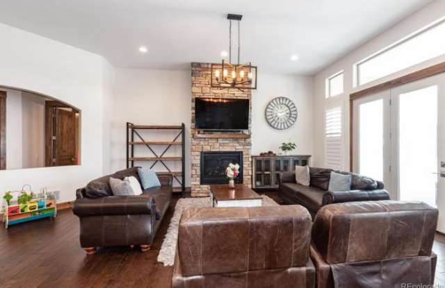 5561 Rim View Place Gallery 4