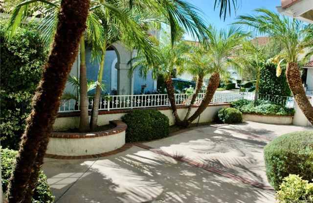 19541 Kilfinan Street Gallery 3