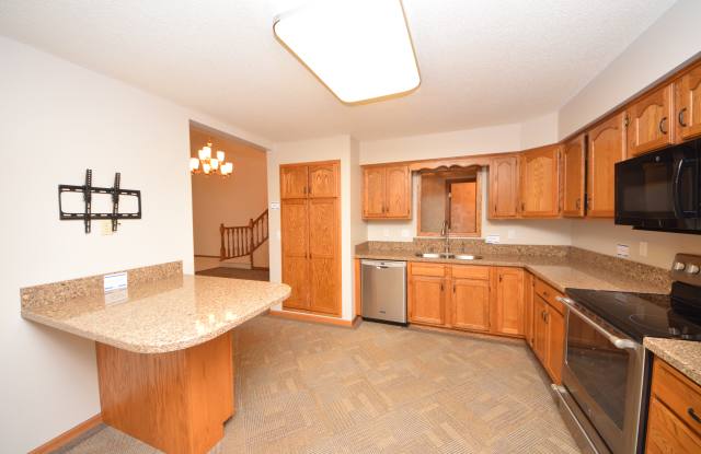 14662 Sherwood Pl Gallery 4