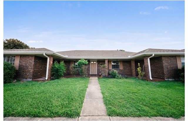 1422 CARROLLTON Avenue Gallery 1