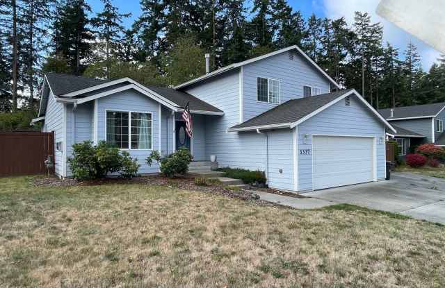 Fantastic 3 bedroom Home in Lovely Neighborhood close to schools and base, Pet Friendly! Gallery 1