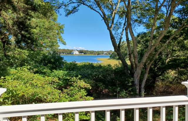 8 Benefit St photos photos