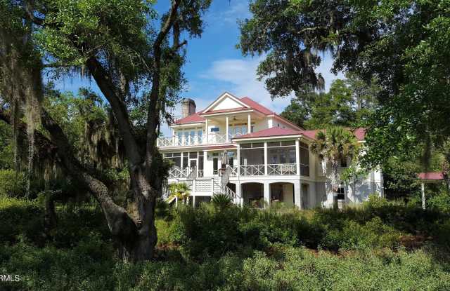 1 Bennett Point Drive - 1 Bennett Point Drive, Beaufort County, SC 29907