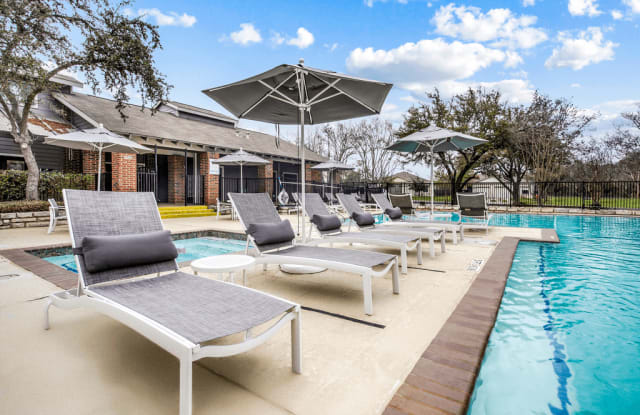 Landmark at Prescott Woods Apartment Homes Gallery 2