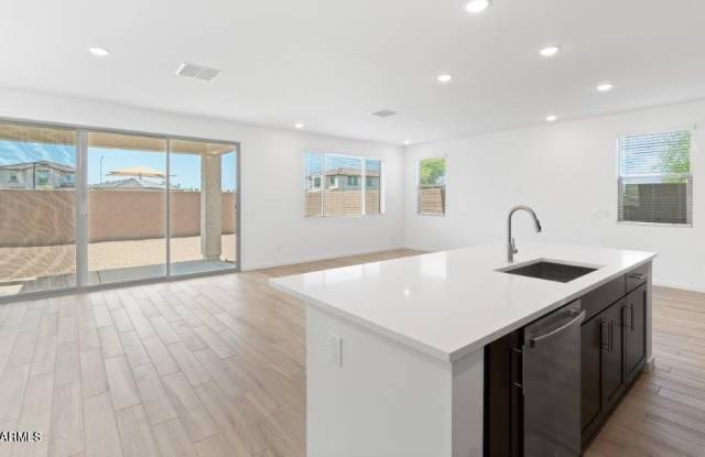7445 W STATE Avenue Gallery 4