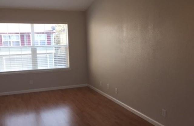 1954 Crosspoint Ct. Gallery 3