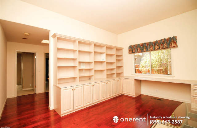 5470 Arezzo Dr Gallery 2