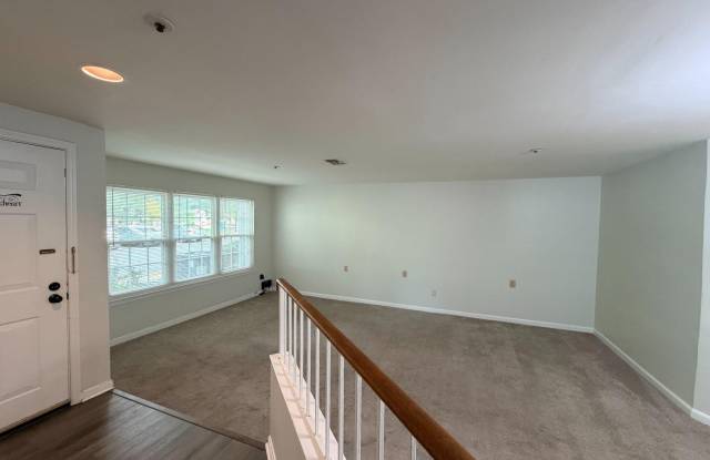 4834 BROOKSTONE Terrace Gallery 3