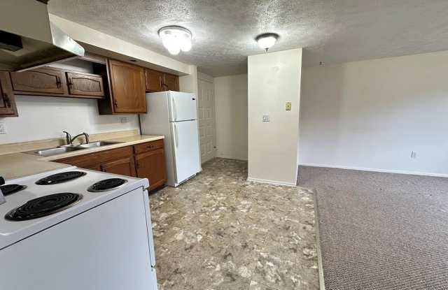 2008 Forest Hills Dr. Apt 6 photos photos