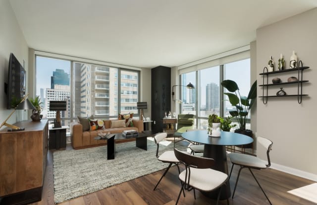 102 Montgomery St - 102 Montgomery Street, Jersey City, NJ 07302