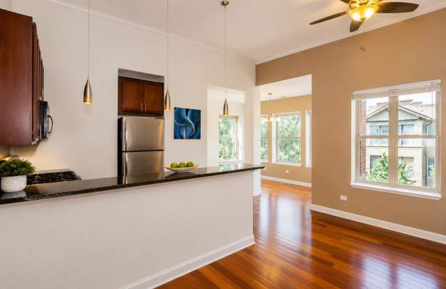 4731 S Ingleside Avenue Gallery 4