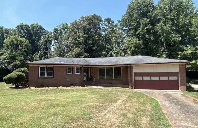 5933 Crestwood Drive - 5933 Crestwood Drive, Charlotte, NC 28216