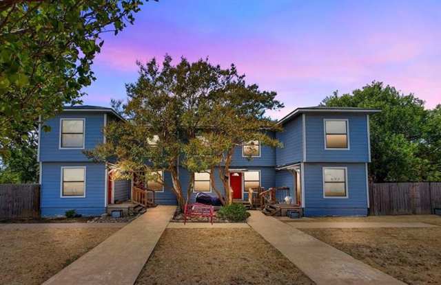 Lago Vista Living | 2 Bed | Private Yard | Lake Access + Amenities photos photos Lago Vista Living | 2 Bed | Private Yard | Lake Access + Amenities photos photos