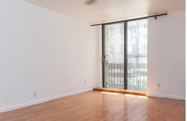 215 E 24th St Apt 314 - 215 East 24th Street, New York City, NY 10010