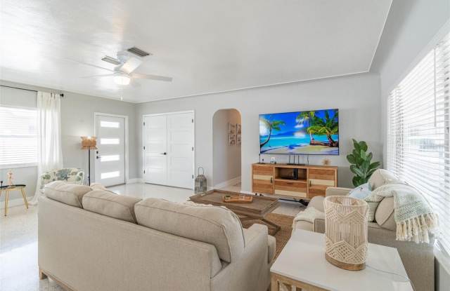 1473 DURLING Drive S Gallery 4