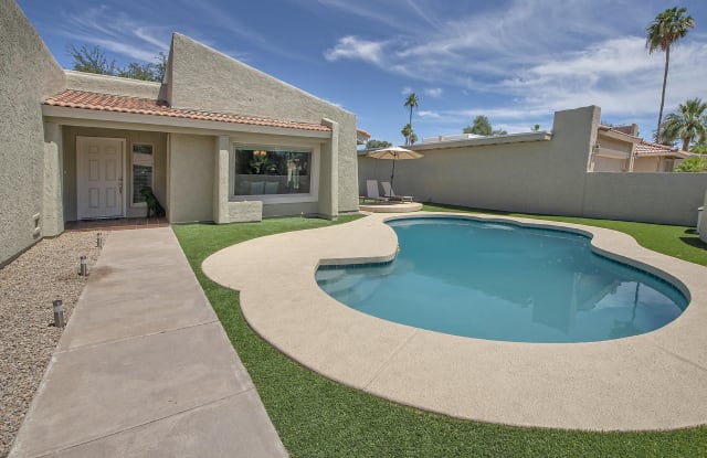 7125 N VIA DE AMIGOS Street - 7125 North via De Amigos, Scottsdale, AZ 85258