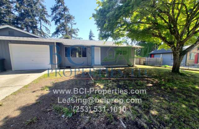 Highly Desired 2 bedroom duplex with garage and backyard located in Spanaway! Ready now for move in! photos photos
