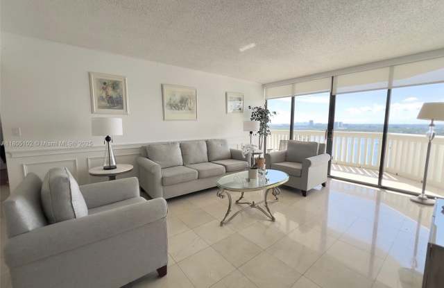 1000 W Island Blvd photos photos