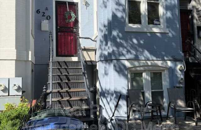 620 7th St NE - 620 7th St NE #A Gallery 1