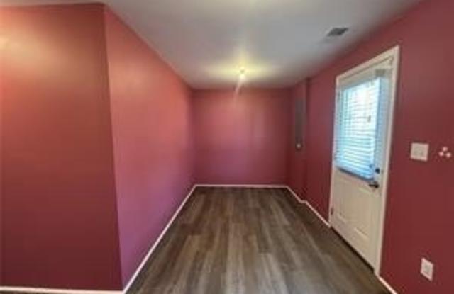 2027 Petersen Way Gallery 4