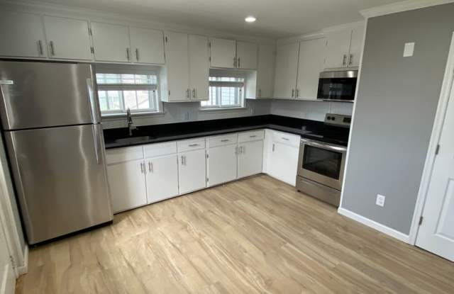 Cozy Renovated 2-Bedroom Home in Emmaus – Available Now! photos photos