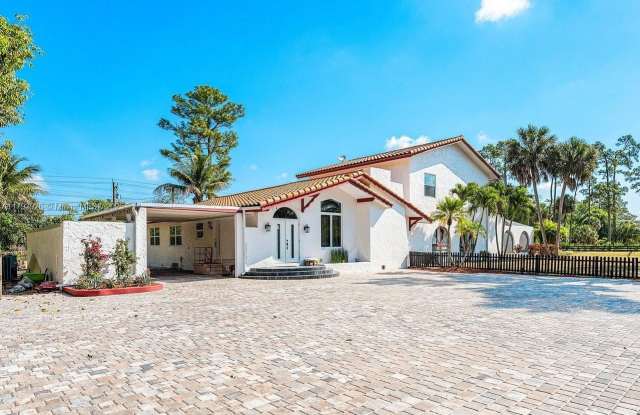 11767 W Rambling Dr Gallery 3