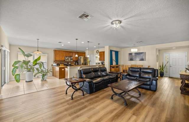 4123 Southwest 46th Terrace Gallery 3