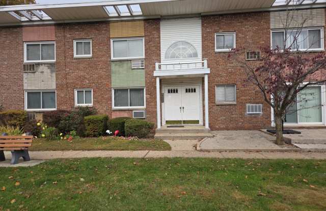 267 N NEWBRIDGE Road - 267 North Newbridge Road, Levittown, NY 11756