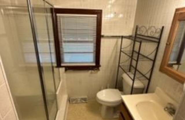 4493 Horse Shoe Road Gallery 3